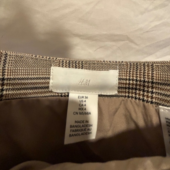 Plaid Mini Skirt - Picture 3 of 4